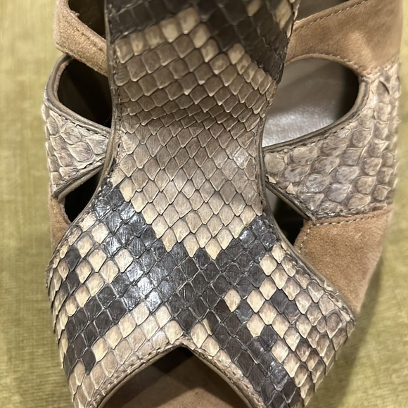 YSL Stiletto Heels with Platforms - Picture 4 of 7